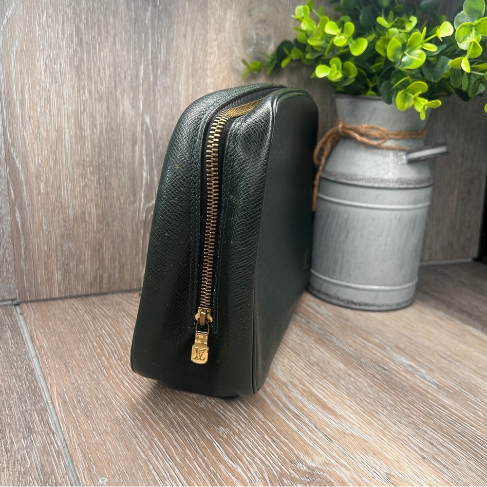 Louis Vuitton Taiga Leather Toiletry Pouch –Authentic, Made in Spain w/COA - Picture 3 of 16